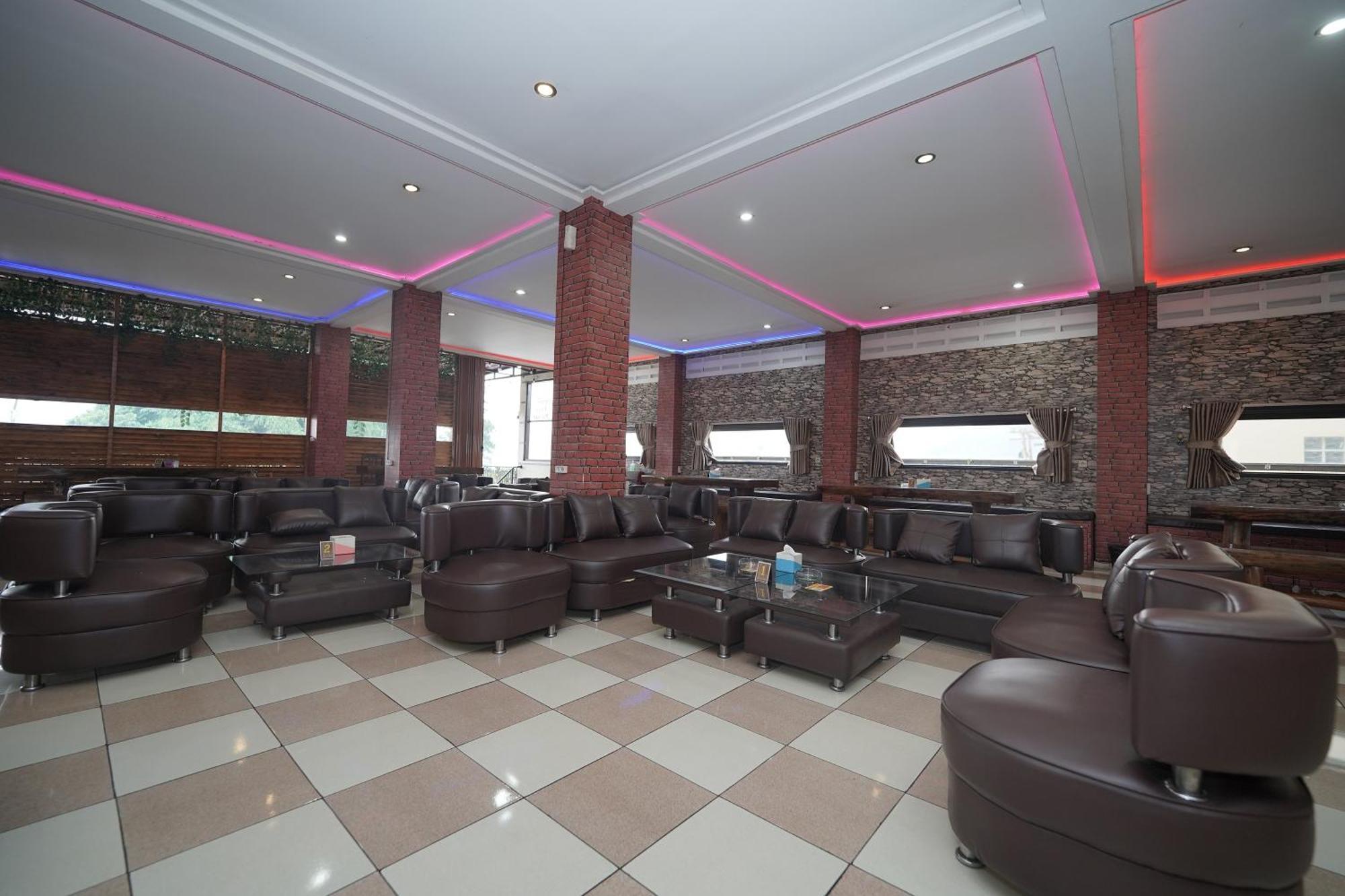 Hotel Soreang Buitenkant foto